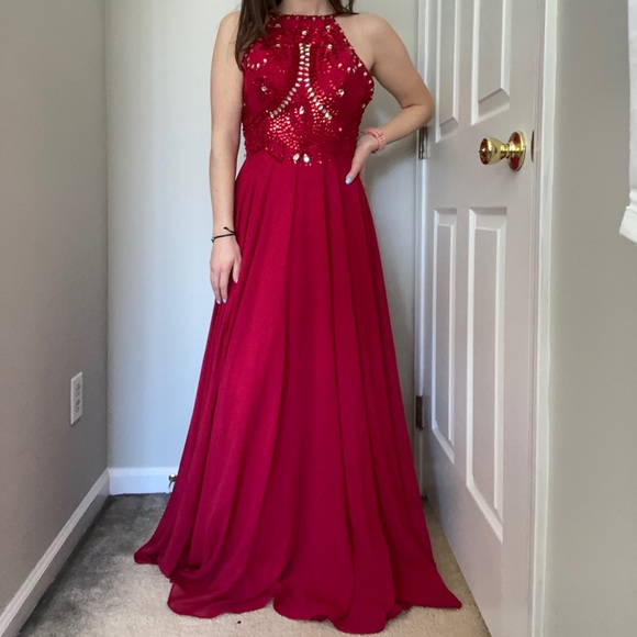 PROM SEASON!! 💄💋💃🏻 - Picture 5 of 9